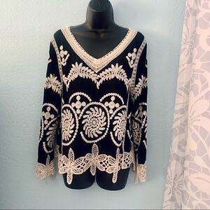 LAPIS Black & Cream Floral Lace Crochet Boho Blouse Size Small
